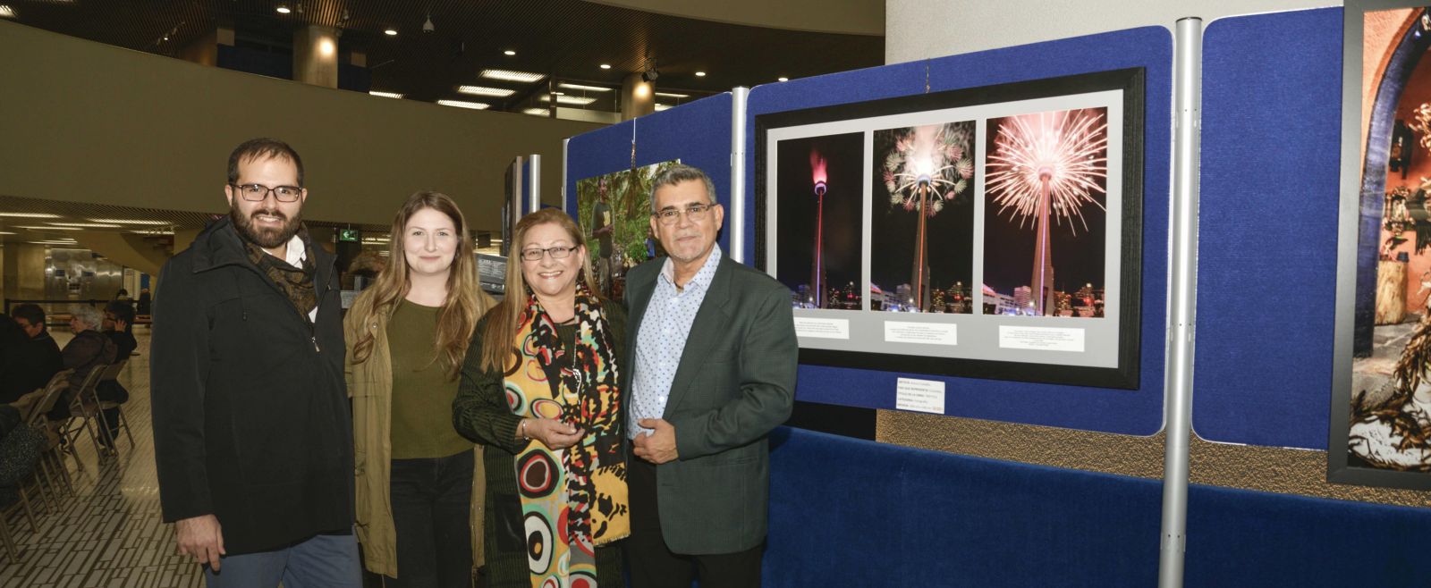Inauguran exhibición de arte latino-canadiense en el City Hall de Toronto